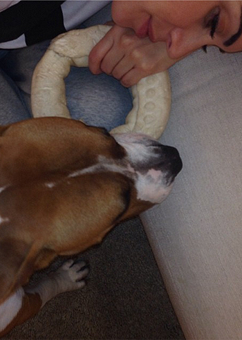 Melissa Satta, meno male che c'è MJ!