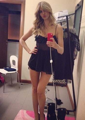 Elena Santarelli, 'Quando la moglie è in vacanza'