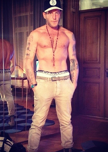 Lapo Elkann, tutto muscoli e vanità Lapo Elkann, tutto muscoli e vanità