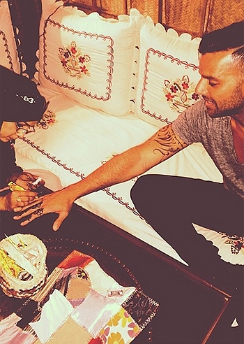 Ricky Martin, un tattoo ad Abu Dhabi