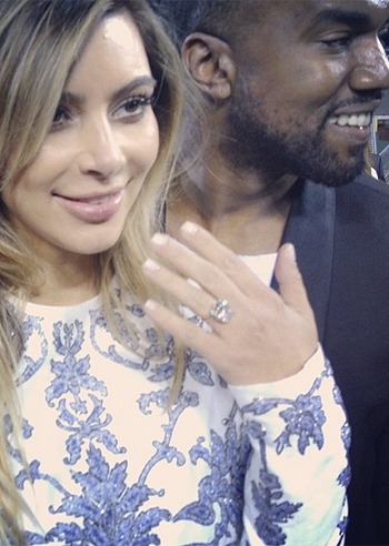 Kim Kardashian, yoga per la vita amorosa