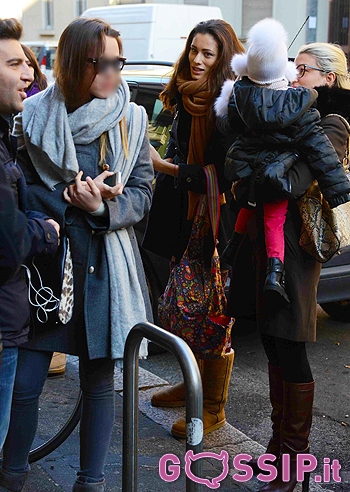 Eros e Marica fanno 'la festa' ad Aurora Eros e Marica fanno 'la festa' ad Aurora