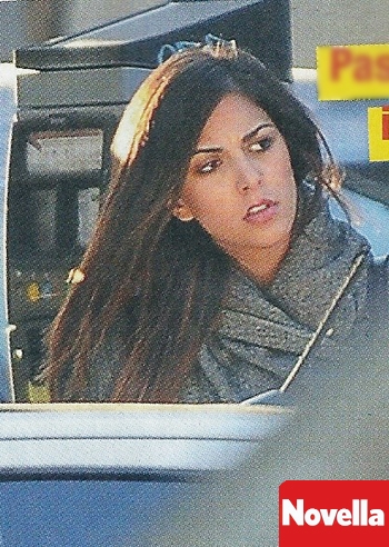 Rocìo, addobbi natalizi con l'agente di Bova