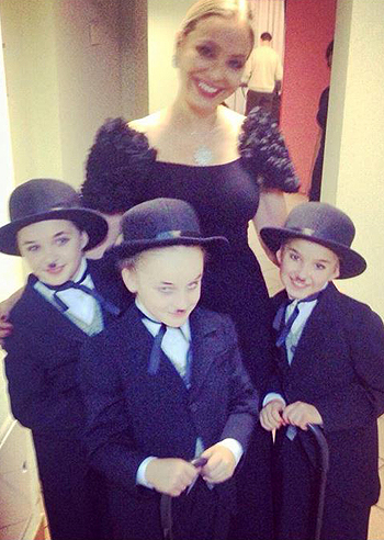 Tre piccole Charlot per Ornella Muti Tre piccole Charlot per Ornella Muti