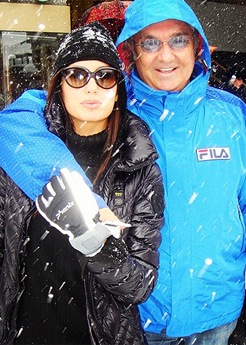 Flavio Briatore con Eli sotto la neve