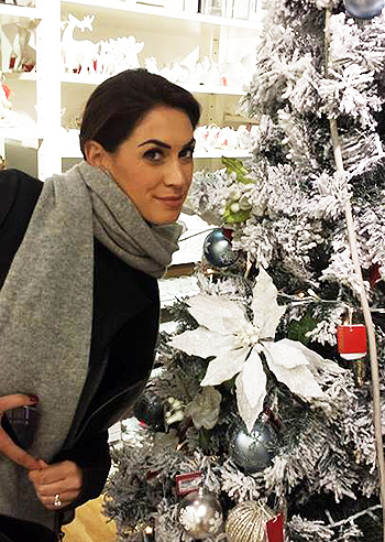 Melissa Satta, addobbi per il Christmas