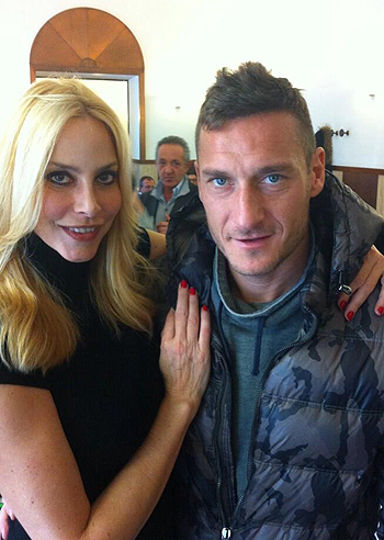 Stefy Orlando, compleanno con Totti