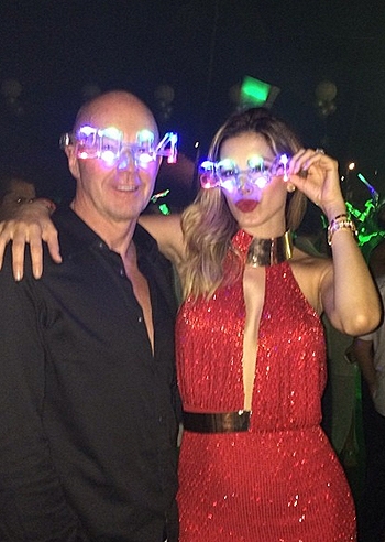 Aida e Roger, buon anno da Catalina Aida e Roger, buon anno da Catalina