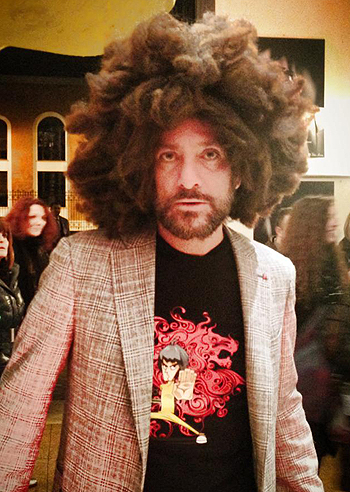 Sergio Assisi, che parruccone!