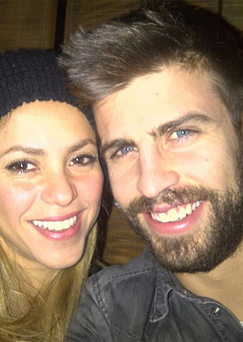 Shakira, Piquè la vuole tutta curve