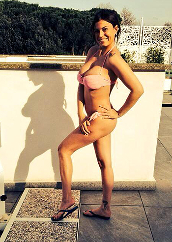 Sara Tommasi, alle terme fa caldo...