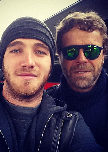 Ciavarrino, con mamma e papà dalla D'Urso Ciavarrino, con mamma e papà dalla D'Urso