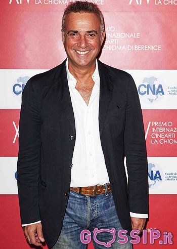 Massimo Ghini, malore in scena a Massa Massimo Ghini, malore in scena a Massa