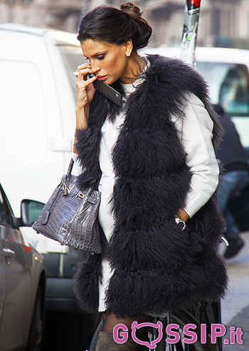 Claudia Galanti, sexy outfit pure incinta