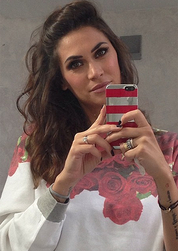 Melissa Satta, selfie a fine lavoro