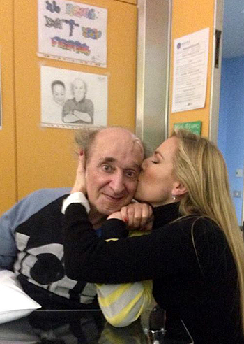 Federica Panicucci, un bacio a Bruno Arena