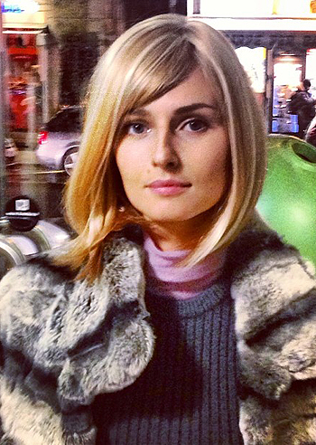 Anna Safroncik, blonde