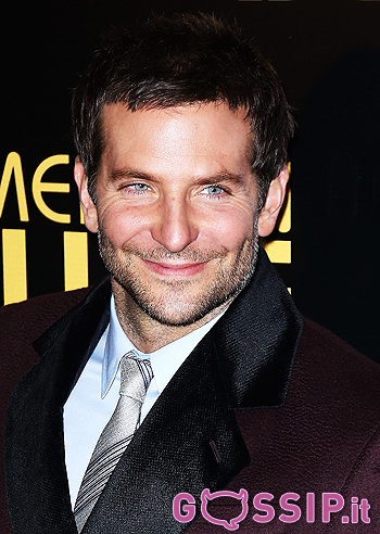 Bradley Cooper elegante a Parigi