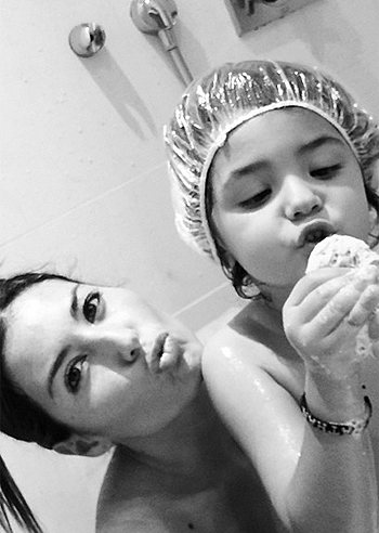 Eli Gregoraci, bagnetto con Nathan