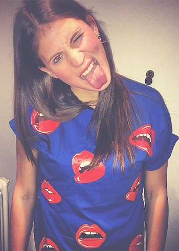 Carolina Marcialis, grazie con linguaccia