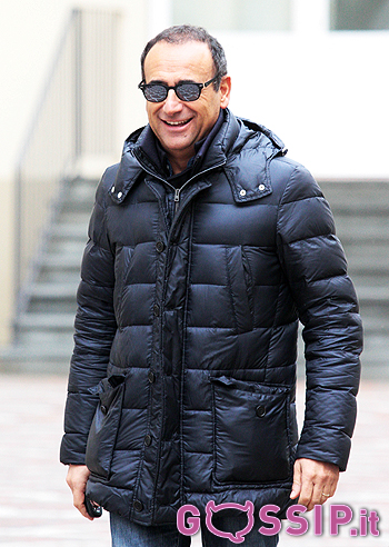 Carlo Conti, sempre in clinica da Matteo