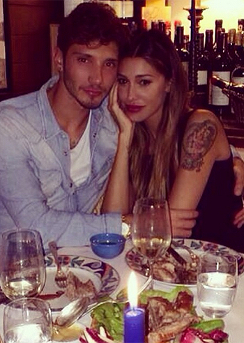 Belen e Stefano, gli auguri di S. Valentino Belen e Stefano, gli auguri di S. Valentino