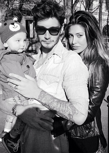 Belen e Stefano, fuori con Santiago Belen e Stefano, fuori con Santiago