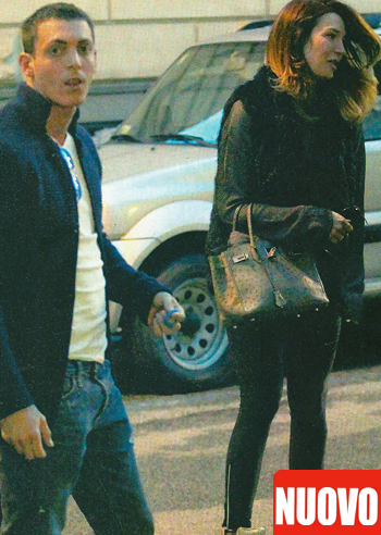 Nicole Minetti, con Claudio D'Alessio è passione Nicole Minetti, con Claudio D'Alessio è passione