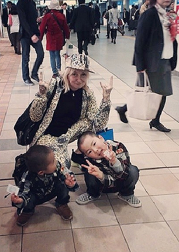 La Pina, vacanza in Giappone La Pina, vacanza in Giappone