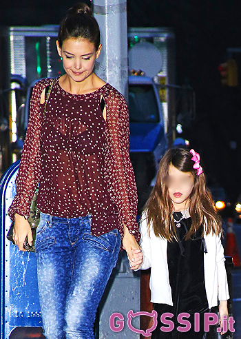 Katie Holmes porta Suri sul set: foto