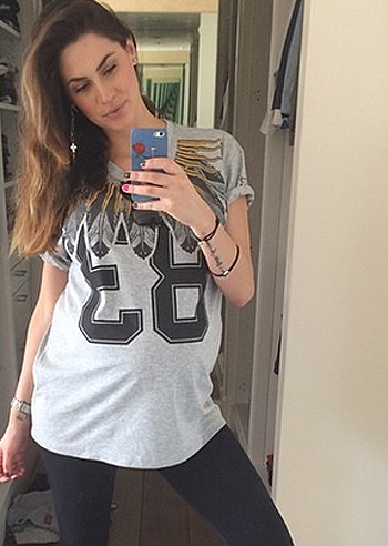 Melissa Satta, manca una settimana al parto! Melissa Satta, manca una settimana al parto!