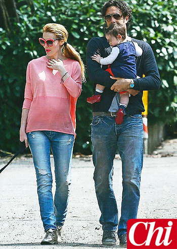 Luca Toni e Marta Cecchetto felici con Bianca