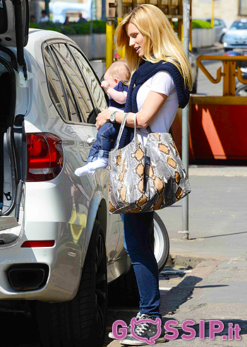 Michelle Hunziker, al rientro dopo la vacanza in Versilia