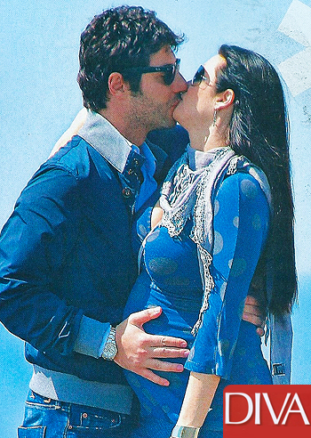 Manuela Arcuri, in love con il pancione