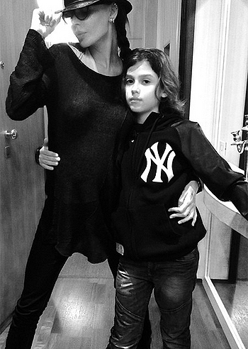 Nina Moric, Carlos il bad boy