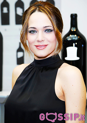 Laura Chiatti, pronta per il sì con Bocci Laura Chiatti, pronta per il sì con Bocci