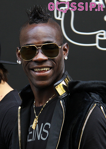 Balotelli: 'Contro di me solo stupidi e ignoranti'
