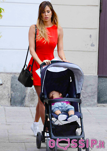 Belen Rodriguez, estiva con Santi