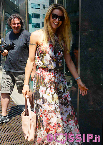 Michelle Hunziker, chic in lungo Michelle Hunziker, chic in lungo