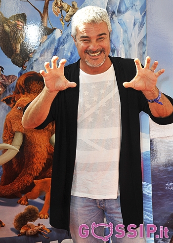 Pino Insegno, 'Reazione a catena' contro Amadeus