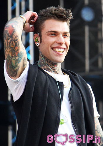 Fedez, il rapper contro la tv