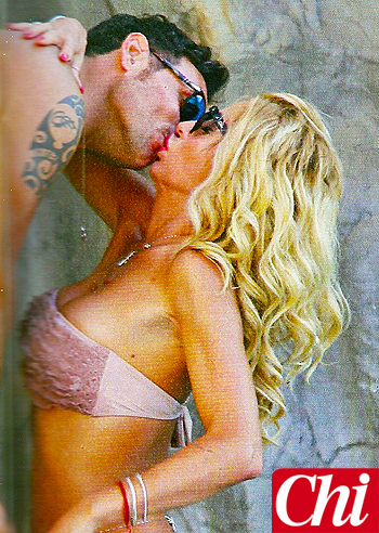 Valeria Marini: 'Sì, sto con Antonio'