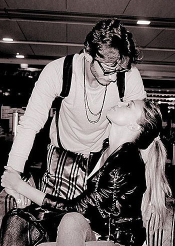 Belen Rodriguez, via con Stefano dal Salento