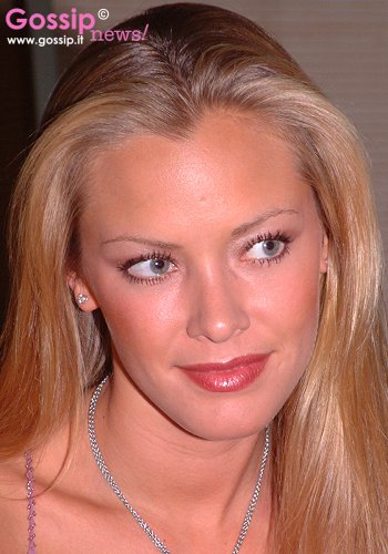 Kristanna da sola contro Schwarzy