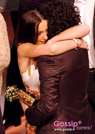 Donne famose e musicisti? Cupido si scatena!