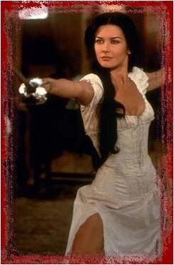 Michael e Catherine in una casa dal passato ambiguo