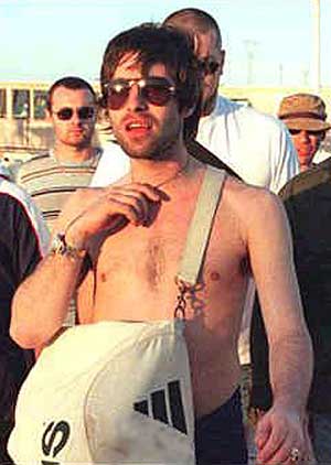 Liam Gallagher come Pamela Anderson