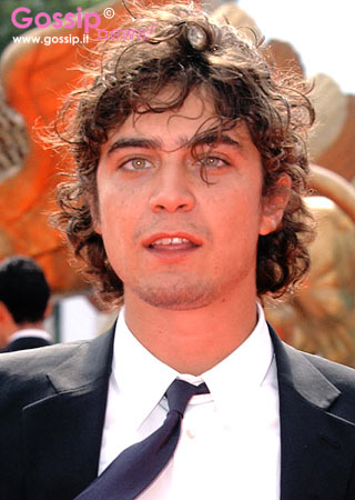 Riccardo e Valeria? Lei è troppo vecchia...