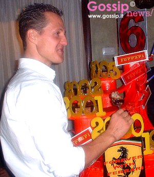 Tutti in campo e in pista per festeggiare Shumacher