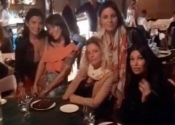 Manuela Arcuri, addio al nubilato a Mykonos